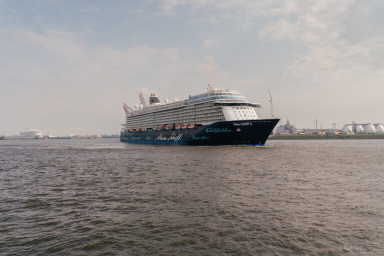 Mein Schiff 4 in Hamburg