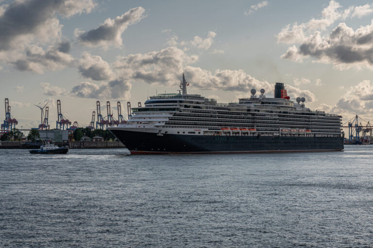 Kreuzfahrtschiff Queen Victoria am 25.07.2023 in Hamburg