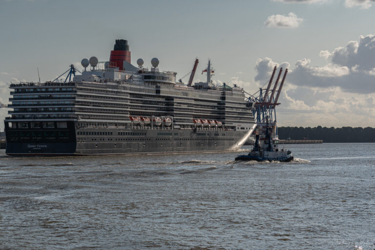 Kreuzfahrtschiff Queen Victoria am 25.07.2023 in Hamburg